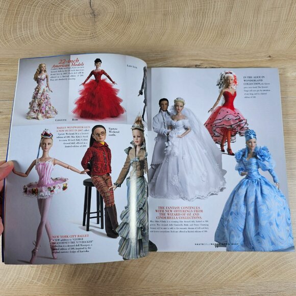 Haute Doll Magazine Good vs Evil Troll Pullip Cover April 2007 Volume 4 Issue 2 - Picture 7 of 8